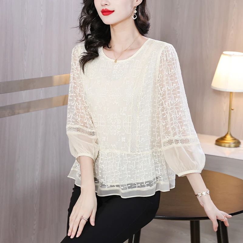 春秋季衬衫女士高端轻奢大牌刺绣上衣新款小衫白色七分袖雪纺