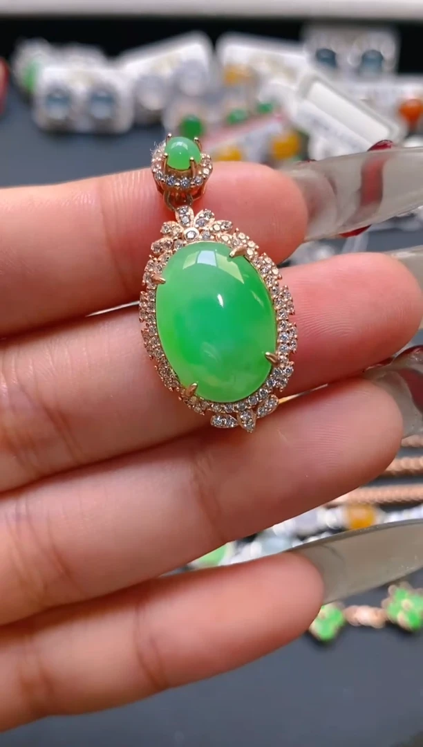 【闪购商品】翡翠耳饰银S925镶嵌天然A货翡翠