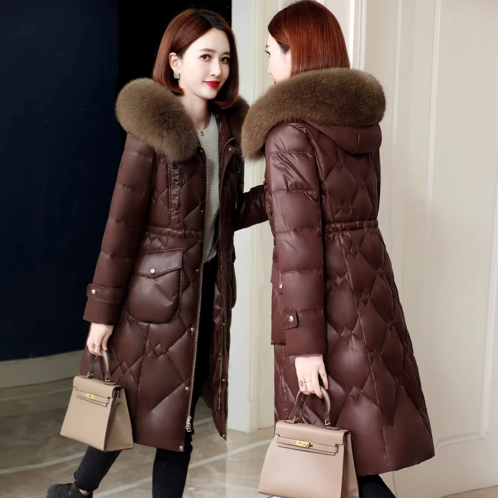 2025年爆款羽绒服女长款中老年收腰显瘦白鸭绒加厚亮面高端外套女