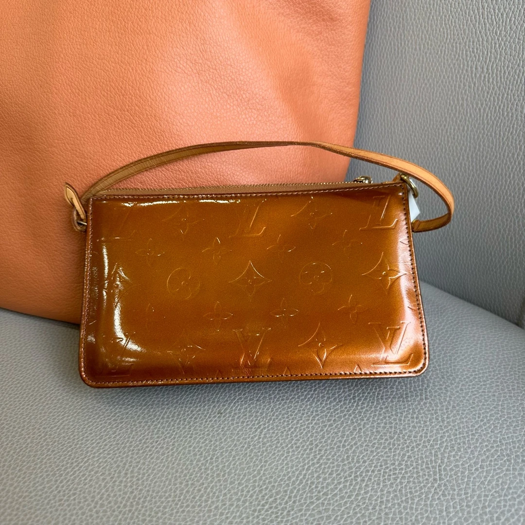 95新 LouisVuitton/路易威登 经典漆皮麻将包腋下包/A06623