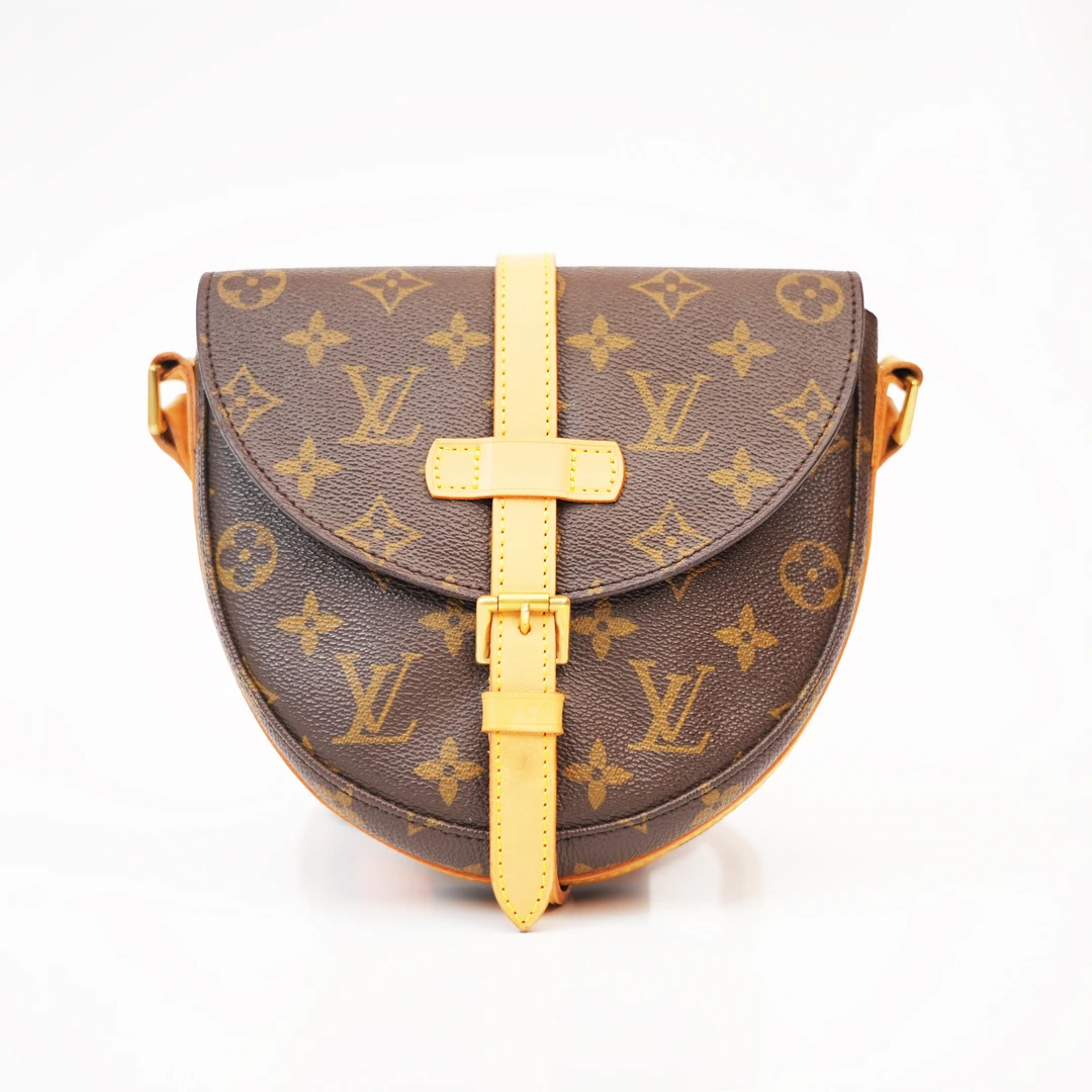 95新 LouisVuitton/路易威登 斜挎包盾牌