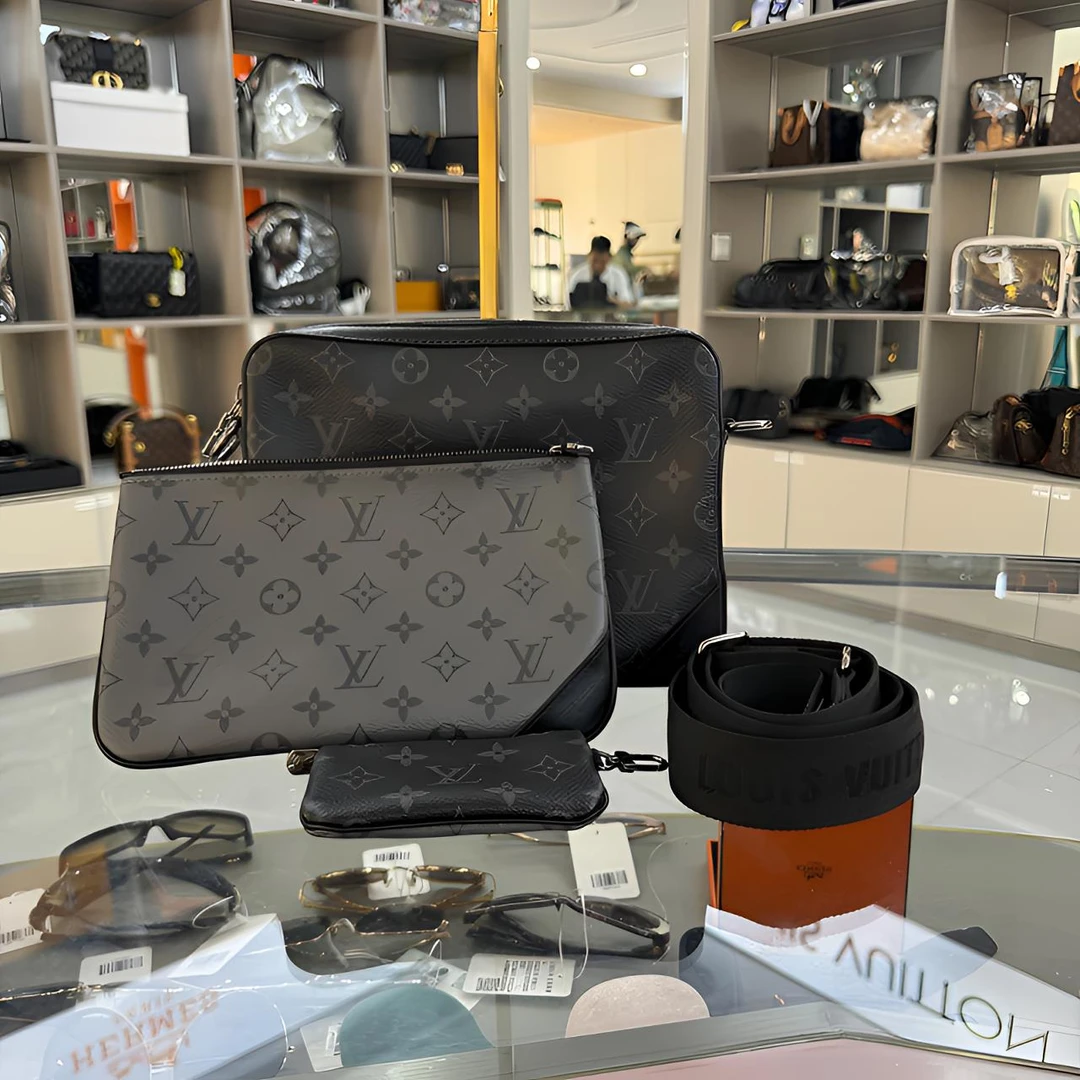 95新 LouisVuitton/路易威登 Lv黑武士三合一HS01809