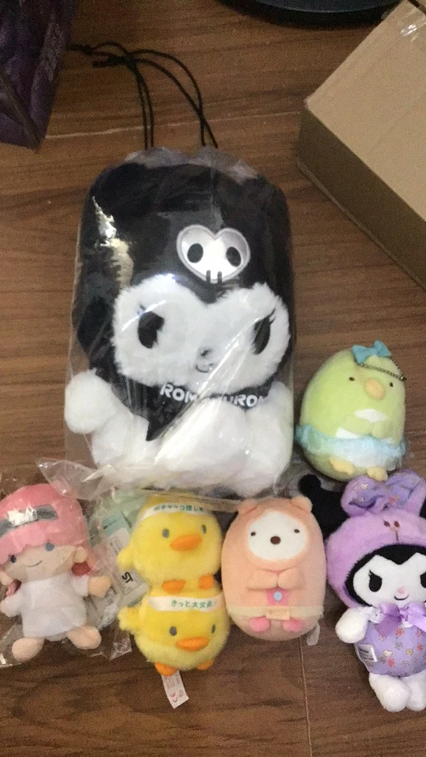 正品微瑕三丽鸥玩偶(介意的慎拍)