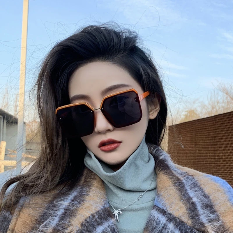 新款2024年墨镜女夏遮阳个性茶色时尚潮太阳眼镜防紫外线百搭显瘦