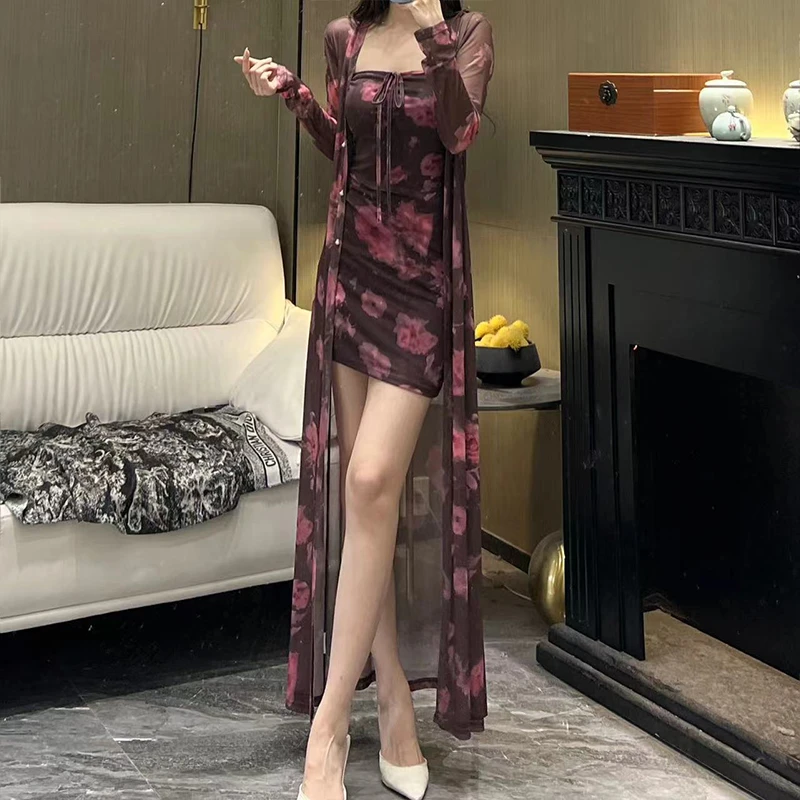 轻奢气质女人味抹胸长袖裁红点翠显瘦修身性感包身百搭开衫连衣裙