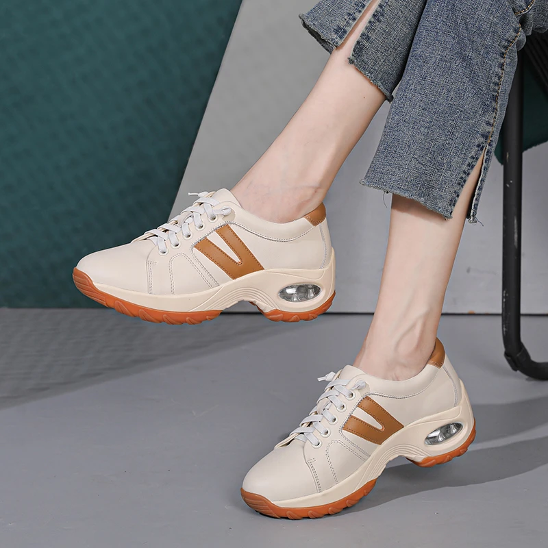 轻便柔软气垫女士单鞋秋季真皮厚底不易累脚健步鞋舒适减震旅游鞋