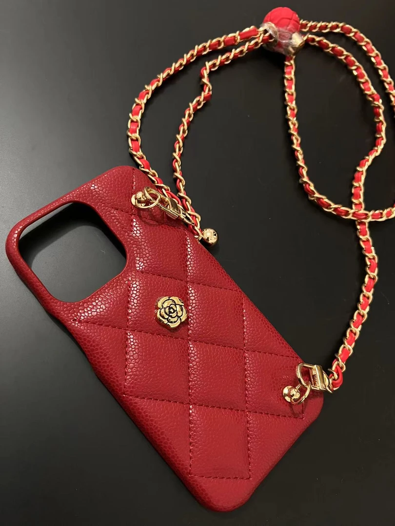 玫瑰山茶花斜跨适用苹果15手机壳iphone13promax手链14女12时尚11