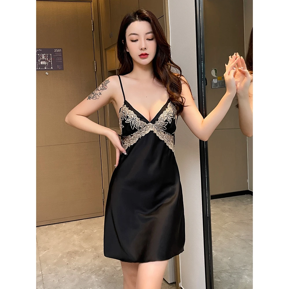 带胸垫性感睡衣女夏季冰丝2024年新款蕾丝缕空露背纯欲风吊带睡裙