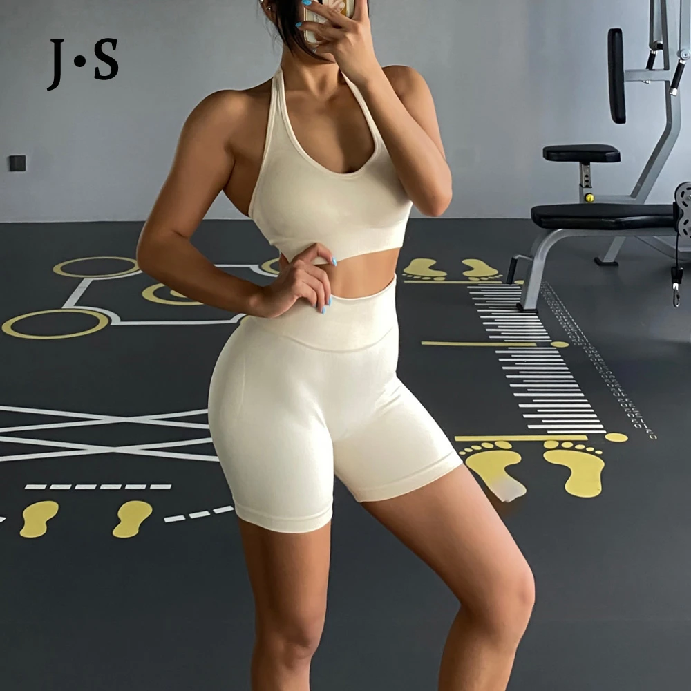 挂脖美背欧美健身套装无缝紧身运动文胸高腰提臀短裤弹力瑜伽服女