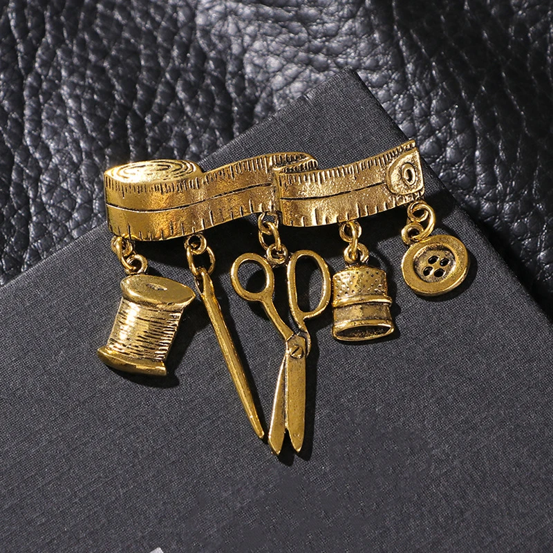 复古裁缝工具胸针男女中古胸花气质高级感剪刀纽扣高档时尚配饰