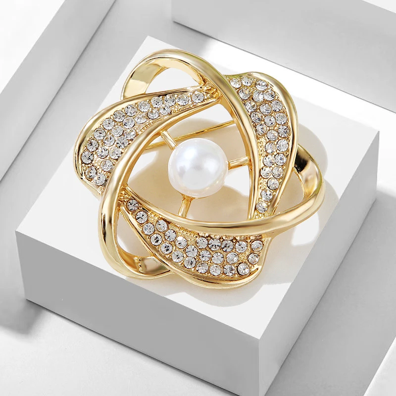 山茶花胸针高档时尚防走光胸花网红女士别针扣轻奢西装个性配饰