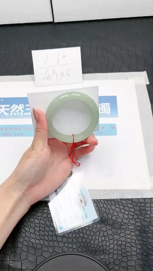 【闪购商品】石英质玉手镯未镶嵌Q117-54.7