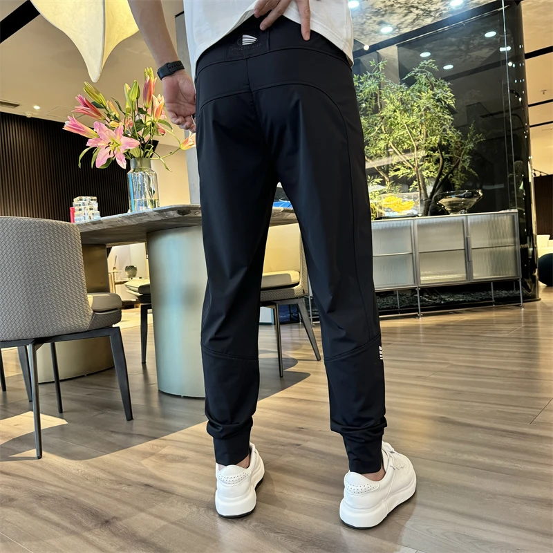 8806款夏季高品质休闲卫裤百搭精编牛奶丝透气空调裤修身显瘦潮流