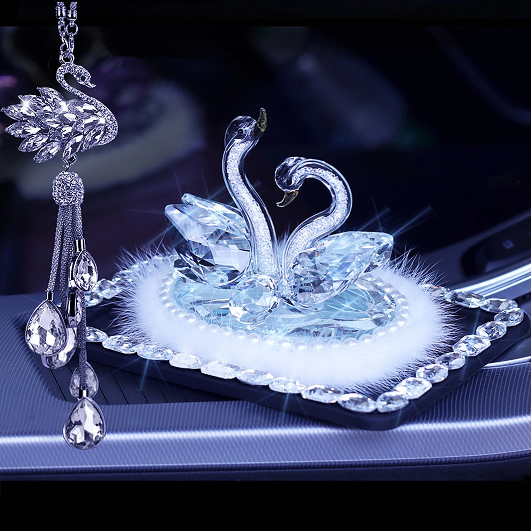 新款天鹅汽车香水座车内饰品摆件网红车载散香香薰高档大气女神款