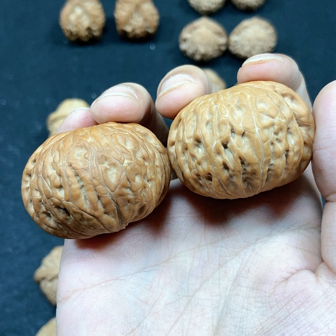 桃核把件44尺铁锤妹妹全品头茬