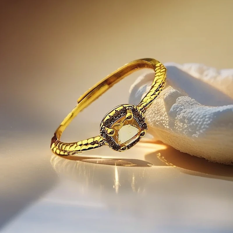 【为民珠宝】（赠证书）花火流光月落星辰合金镶嵌黄水晶戒指  BJ1918