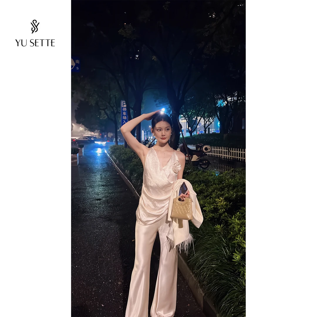 遇儿推荐【香槟醋酸挂脖】气质香槟色醋酸背心20240096