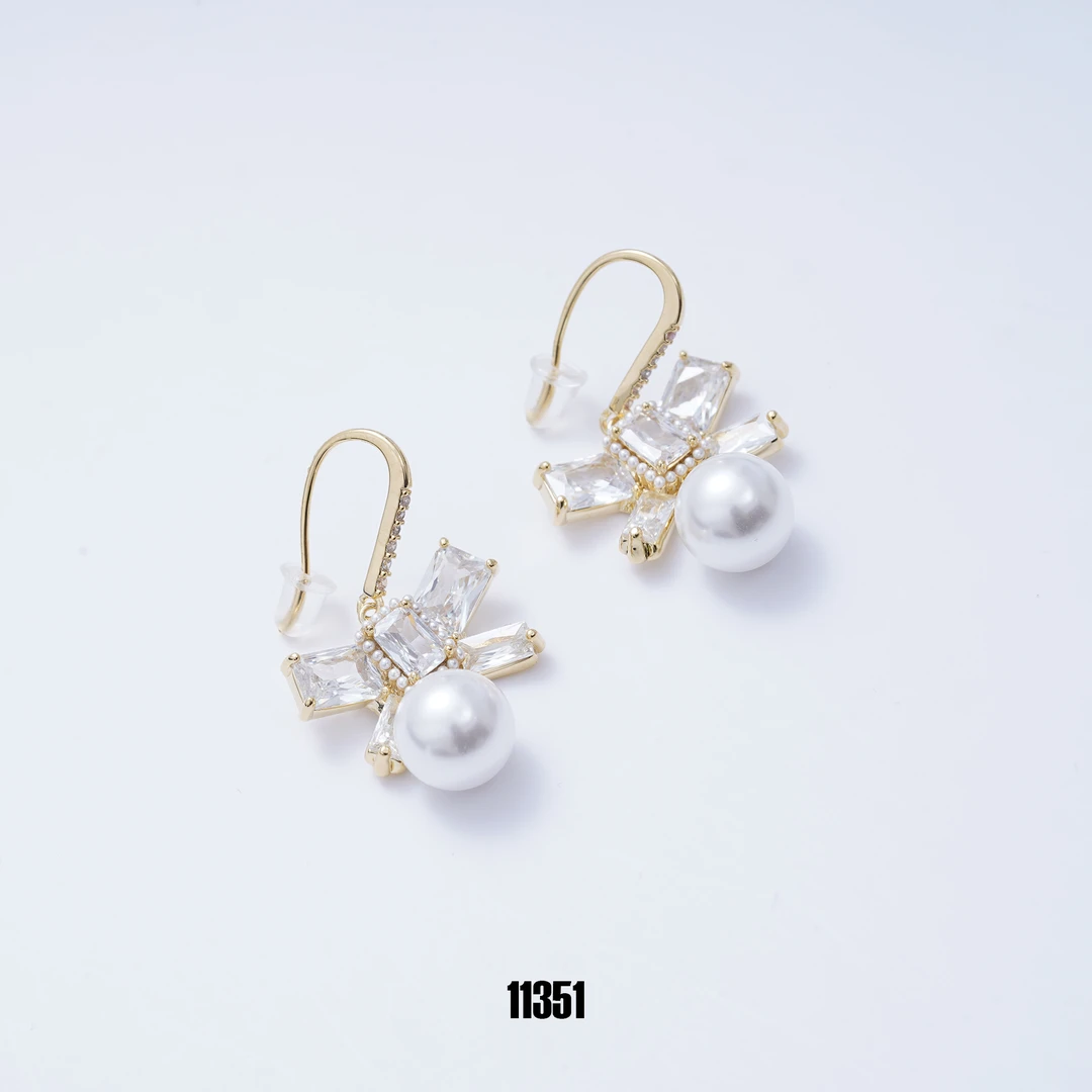 铜合金仿珍珠耳饰 11351气质时尚甜美百搭轻奢仙女精致款耳饰优雅