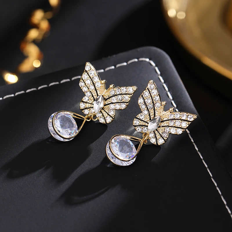 铜合金耳饰 《货号7212》法式个性小众蝴蝶水滴吊坠耳饰