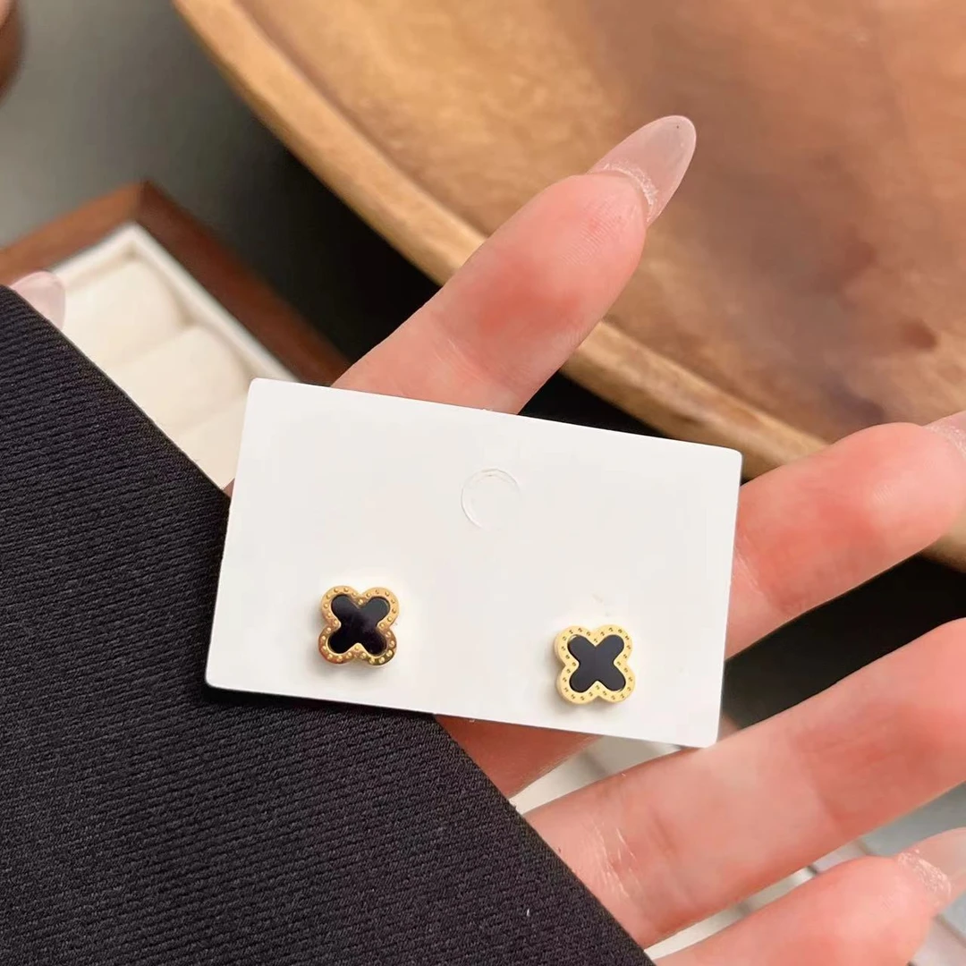 钛钢耳饰 D001  气质时尚百搭轻奢简约小众经典精致ins耳钉