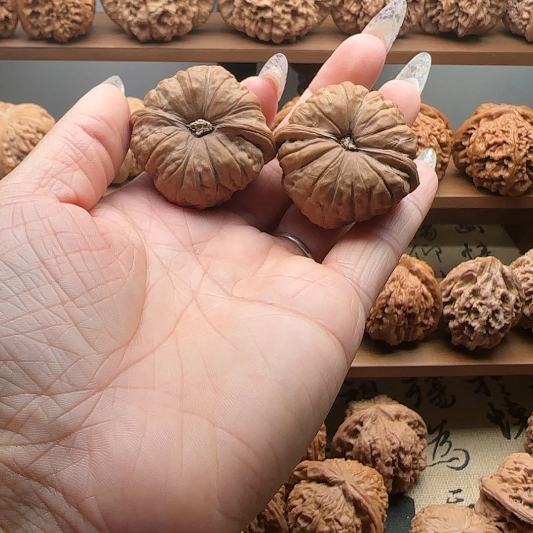 桃核把件南瓜墩狮子
