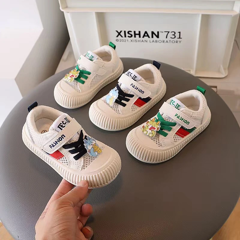 春夏新款儿童帆布鞋帅气宝宝鞋子网眼透气幼儿园网鞋超轻款学生版