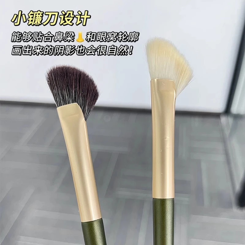 彩妆刷半扇形鼻影刷化妆刷斜头小扇形阴影鼻梁修饰高光晕染刷柔软