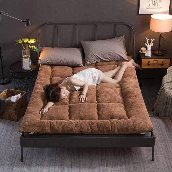 加厚保暖羊羔绒床垫铺底床上铺垫床褥子可折叠垫被榻榻米宿舍床垫