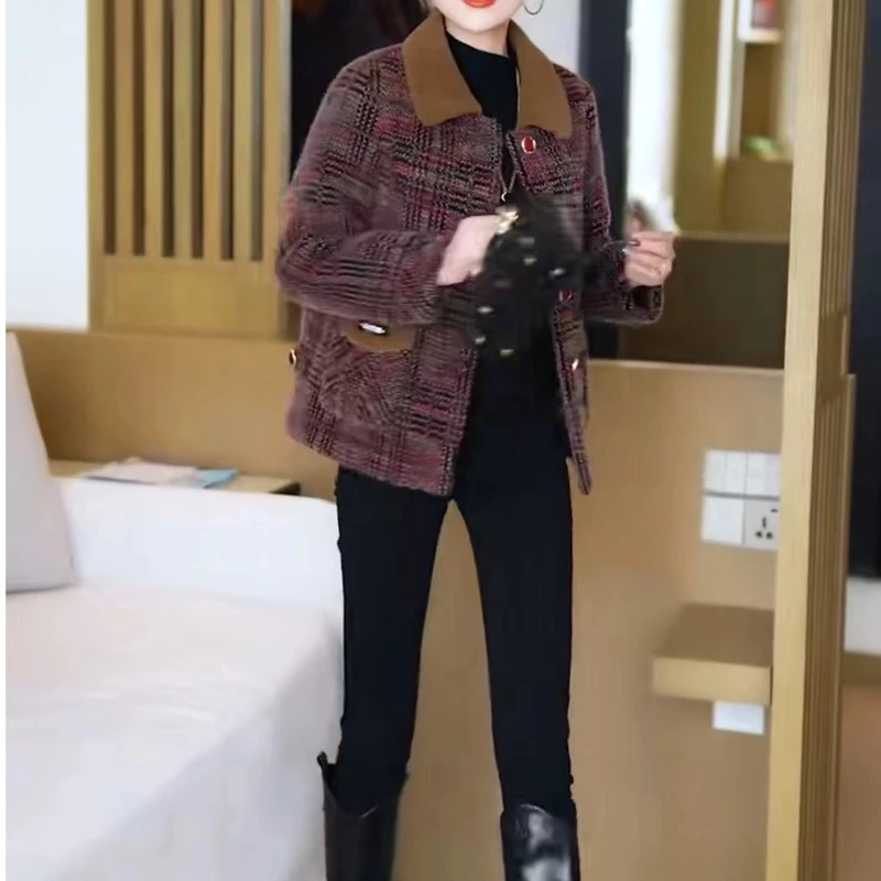 妈妈装秋冬中老年装格子加绒加厚休闲气质保暖短外套62