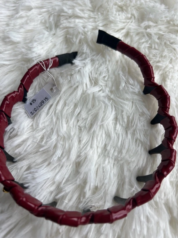 红色发夹20240915