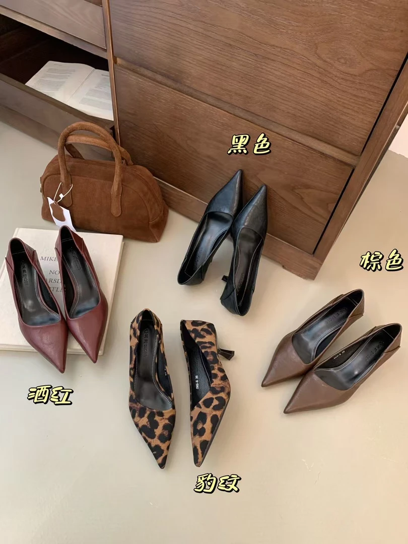 【茜茜子】5cm法式单鞋尖头猫跟单细跟鞋