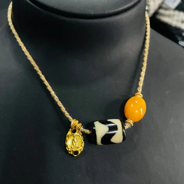 壹加林妹妹 | 玛瑙牙牙横款锁骨链