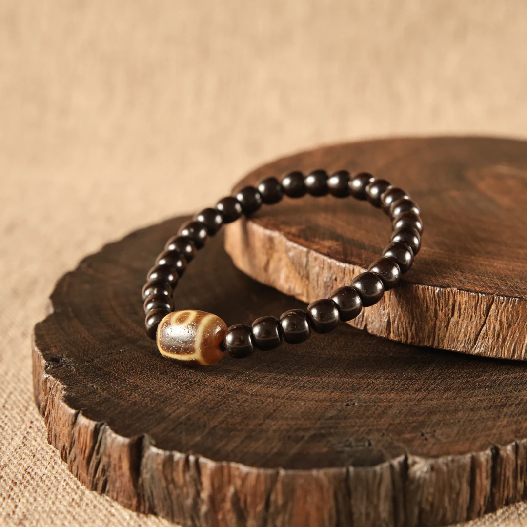 手工设计二y玛瑙手串6665D