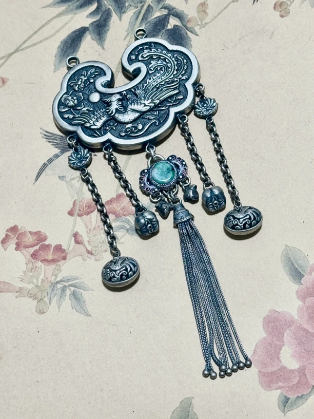 足银银制品 【武武银饰】手工足银錾刻复古鳳穿牡丹如意锁