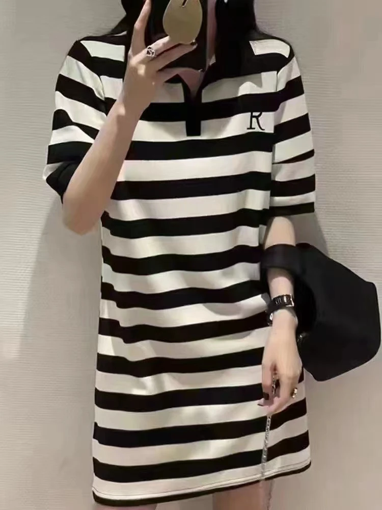 时尚翻领条纹刺绣R标POIO裙