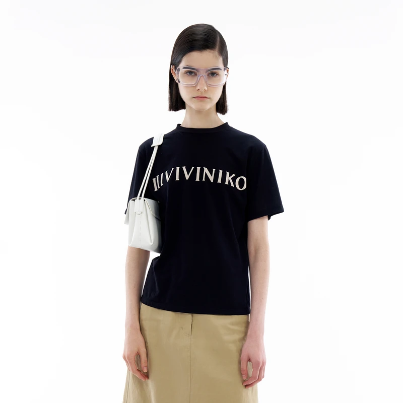 IIIVIVINIKO 2024"超细包芯纱线"休闲简约logoT恤C410529382C
