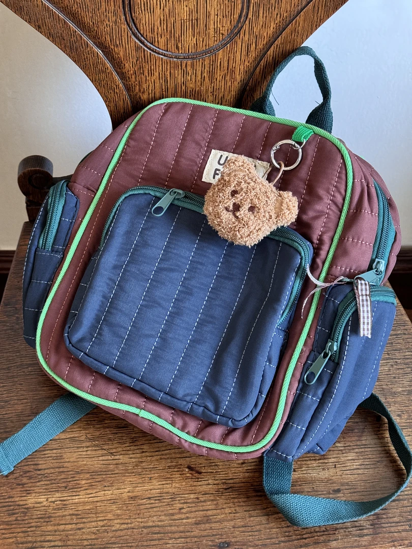 2024新款~ins风幼儿园书包男女宝宝可爱出游双肩包撞色儿童背包潮