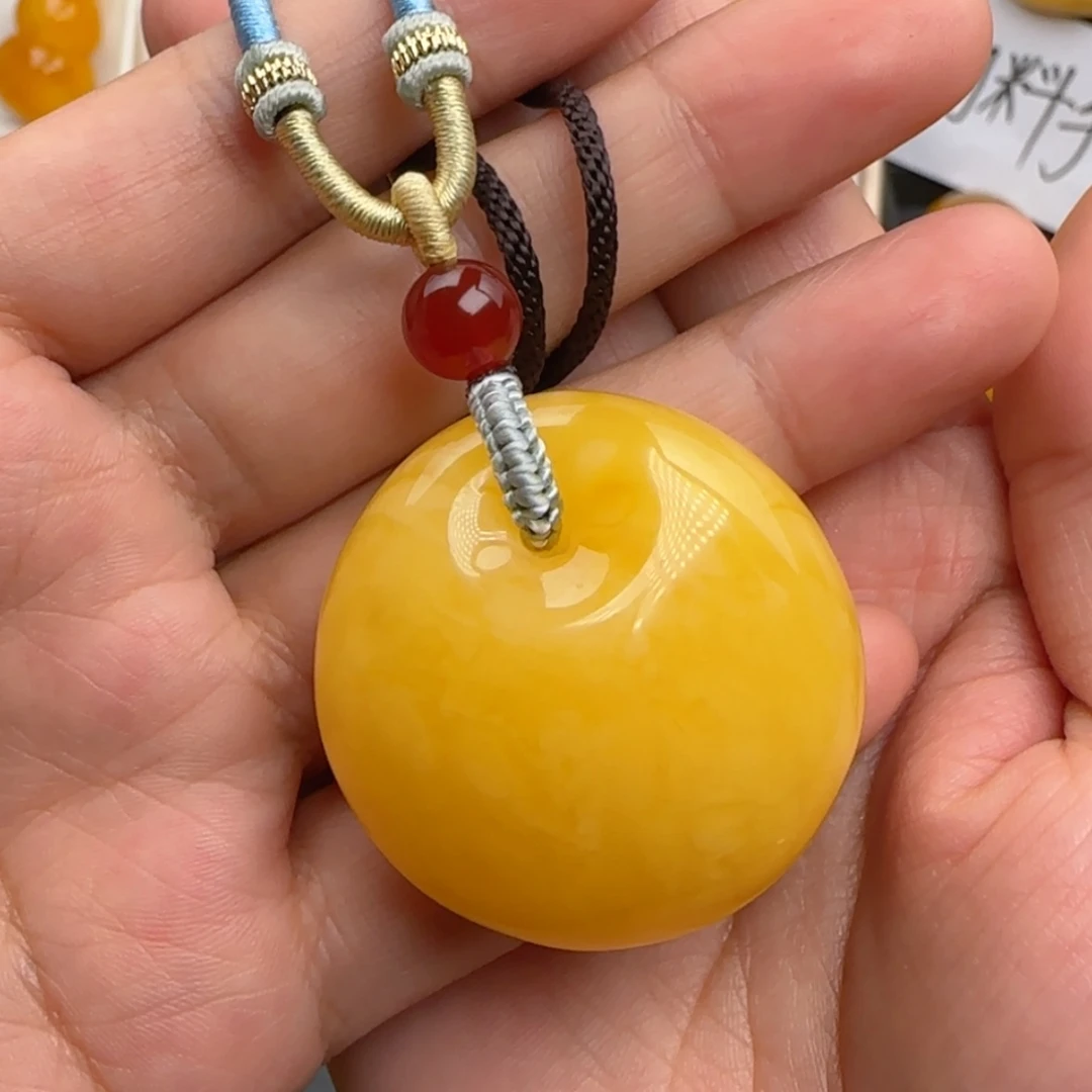 【闪购商品】琥珀颈饰未镶嵌追**月