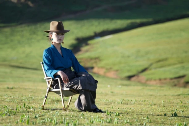 藏式开衫上衣 4个颜色服装 160—175身高 90斤—140斤