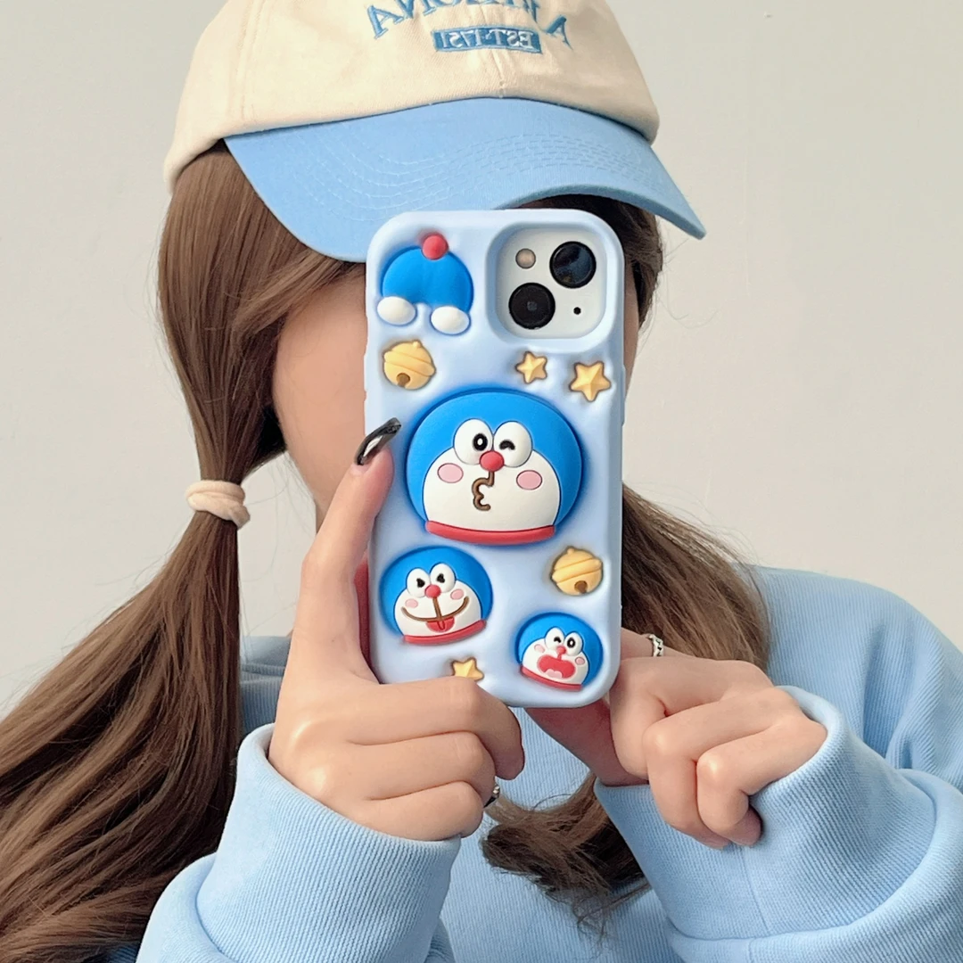 可爱哆啦叮当猫趣味减压支架适用iPhone15立体防摔软硅胶女手机壳