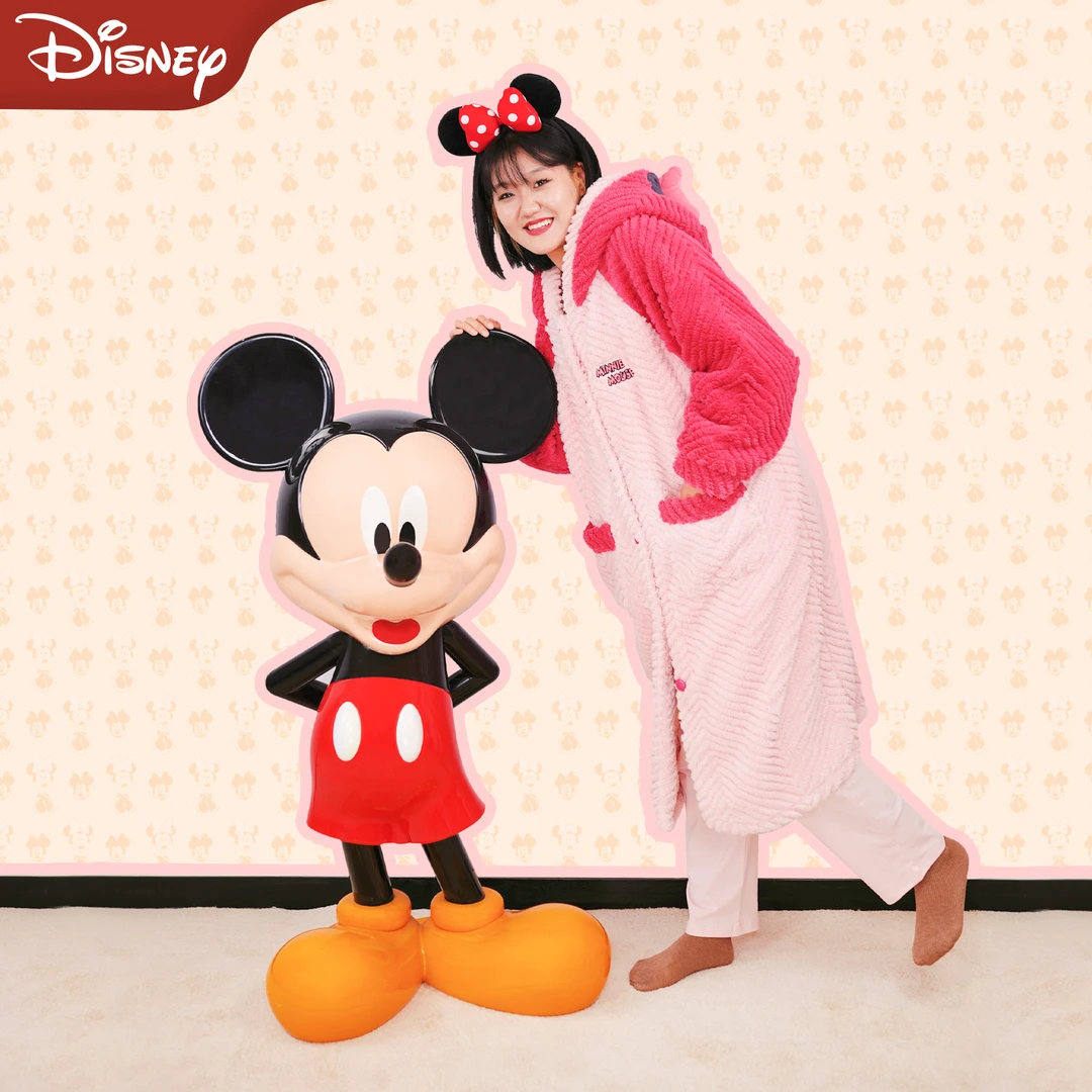 Disney/迪士尼迪士尼米妮可爱珊瑚绒家居服2023冬季宽松连帽睡衣