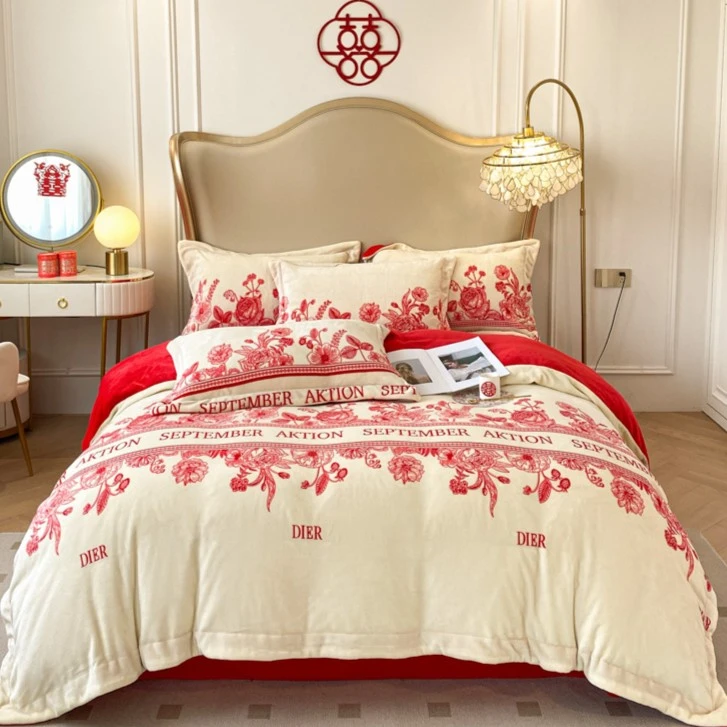 美家美家纺 2023秋冬新品婚庆系列优质高密消光牛奶绒 爱丽丝米黄