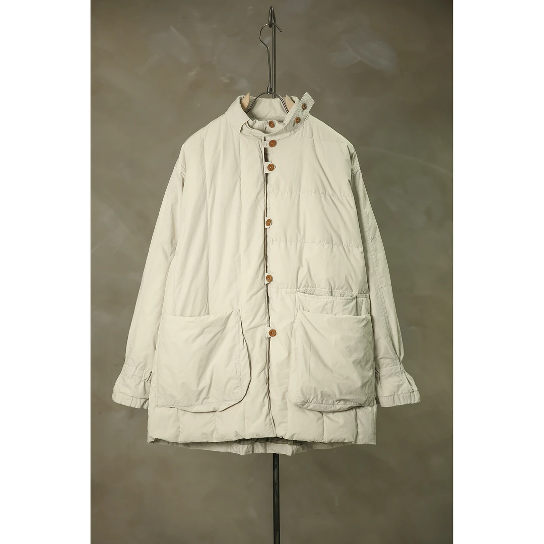 万物身客 几见 胸围126 衣长79  羽绒95白鸭绒