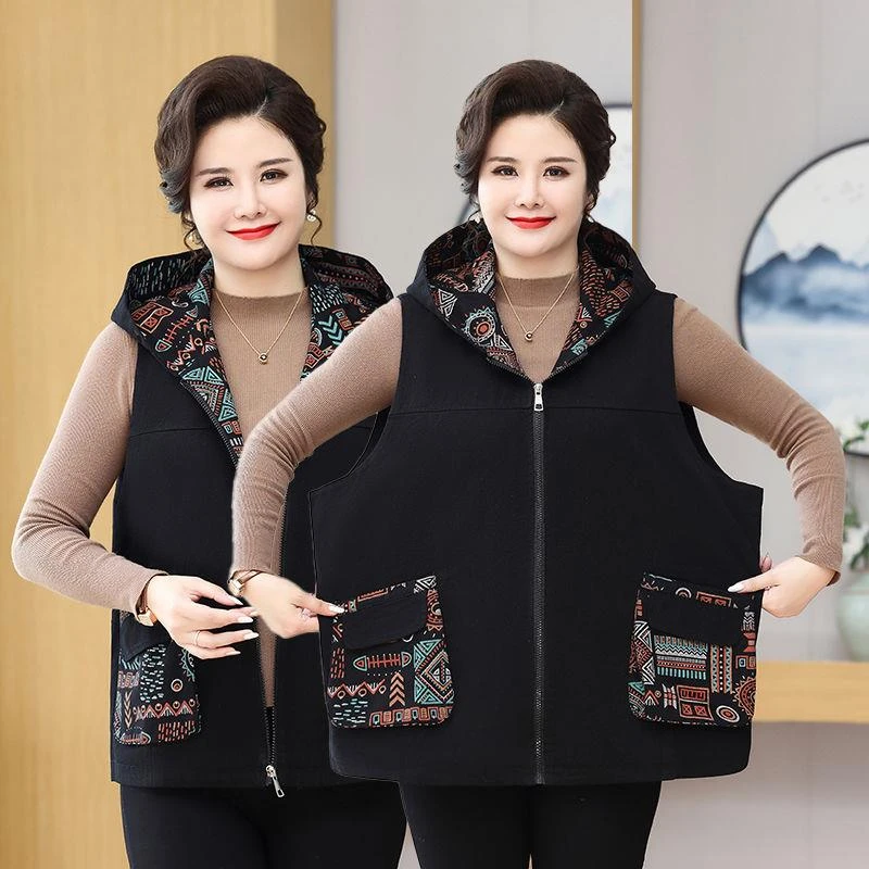 中老年春秋宽松新款加肥连帽加大码背心牛仔马甲妈妈拉链坎肩外套