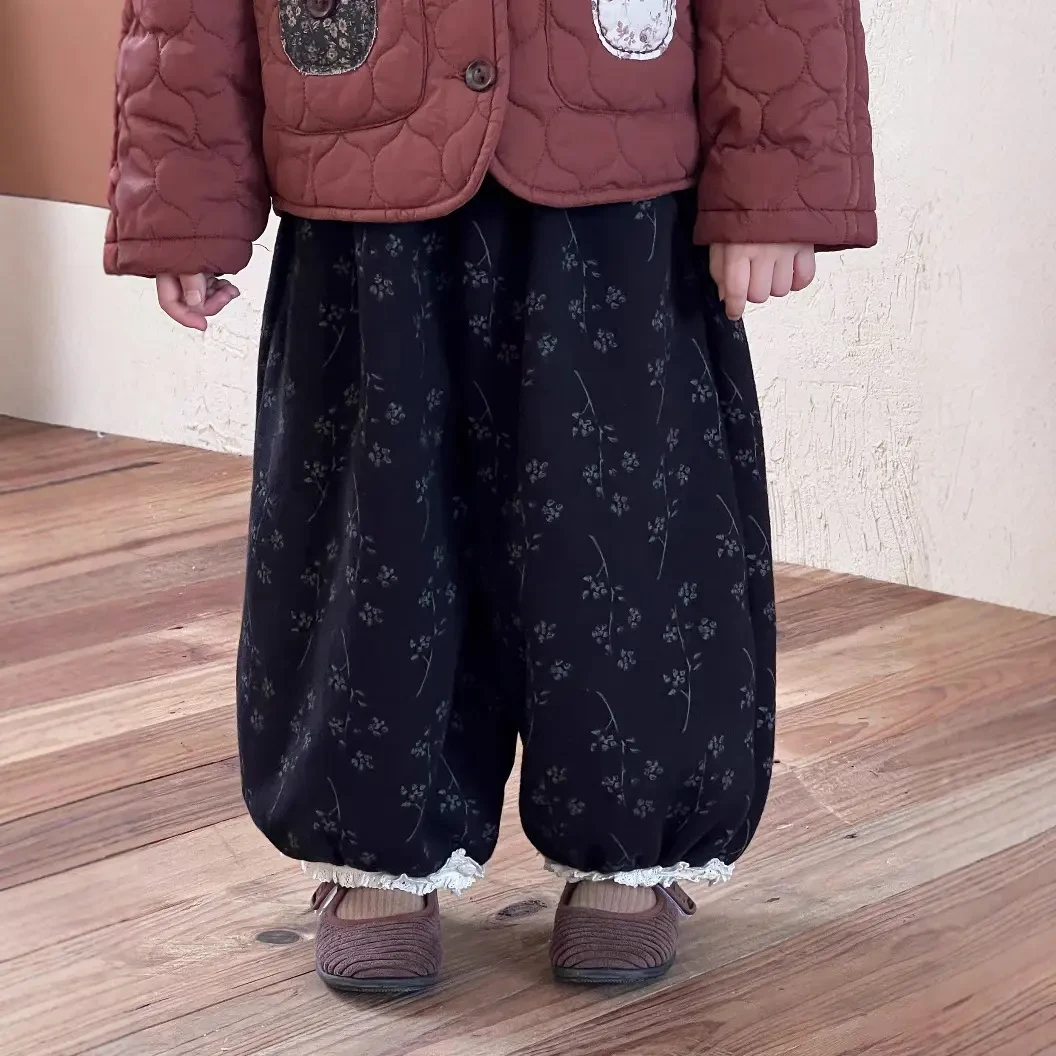 甜沫儿女女童童裤2024冬季新款韩版儿童复古碎花裤儿童一体绒灯笼