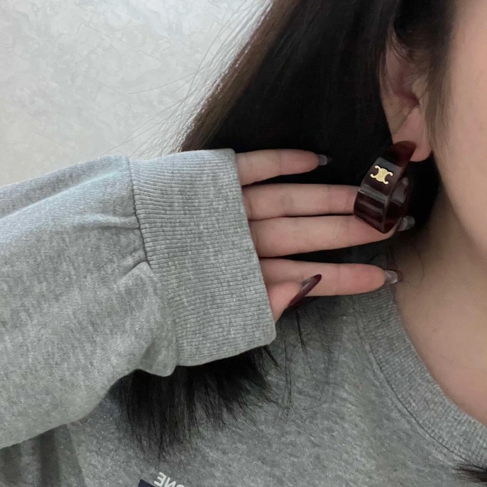 铜合金亚克力耳饰  法式凯旋门c字耳环潮个性时尚小众高级耳饰