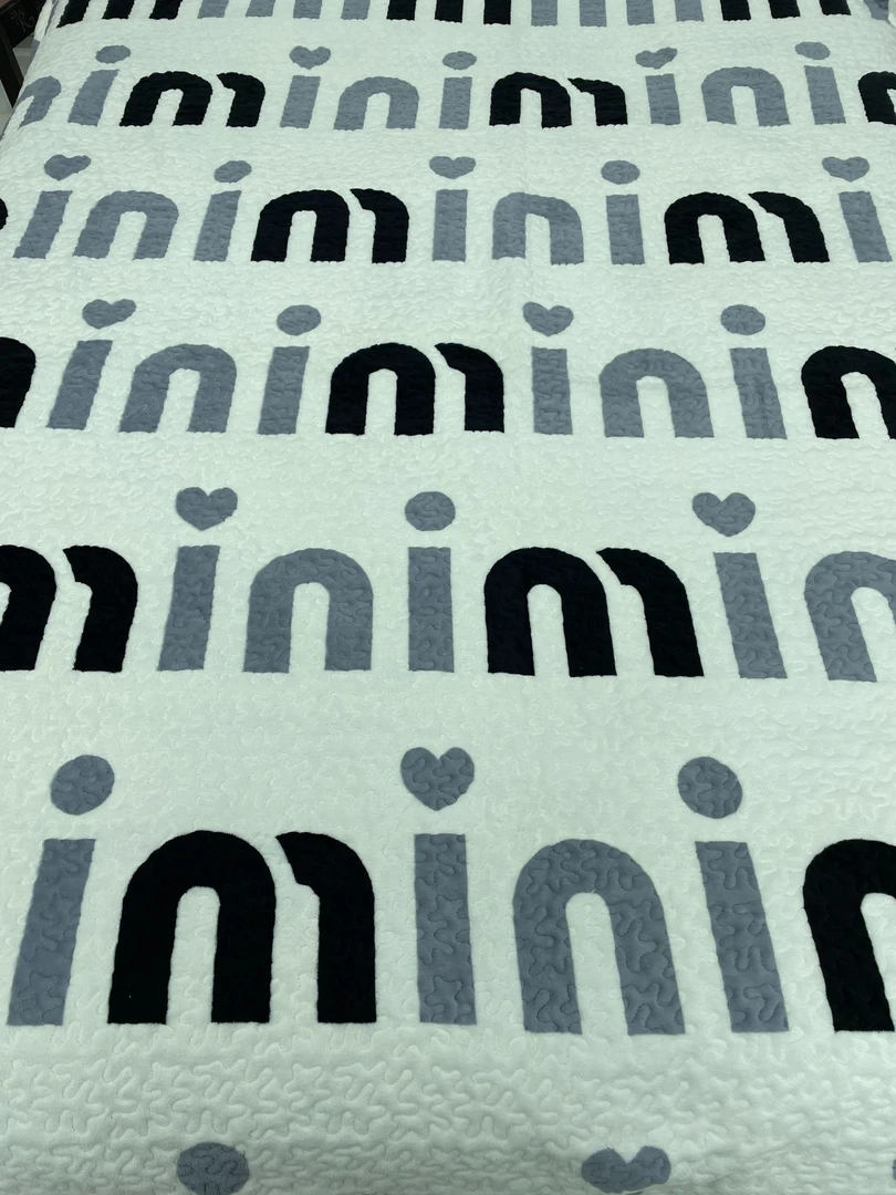 @迷你牛奶绒双人床盖@