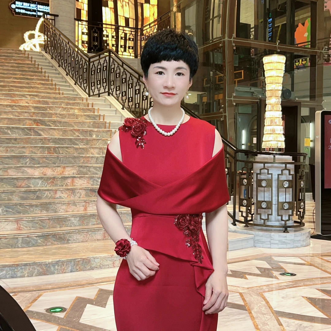0817红色国风婚礼中式直筒气质婚宴结婚春夏超显瘦设计师连衣裙