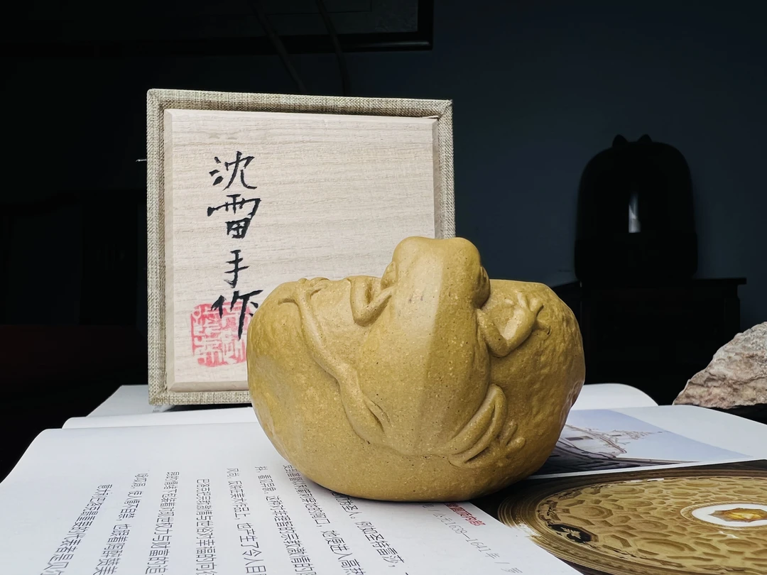 【沈雷】紫砂茶宠 游乐杯青蛙呱呱来财主人杯茶杯金蟾 宜兴观物紫砂