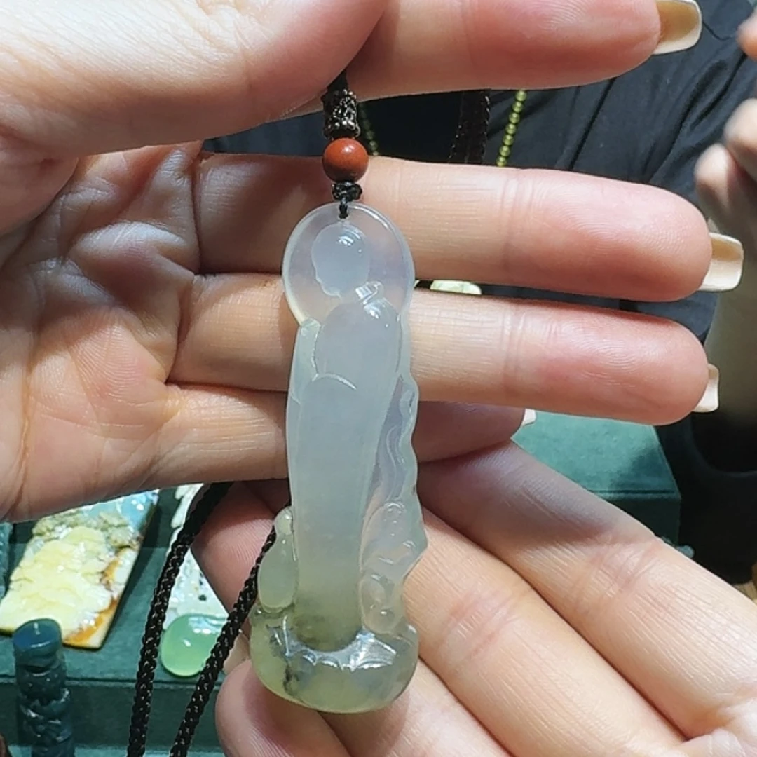 【闪购商品】蛇纹石玉颈饰未镶嵌